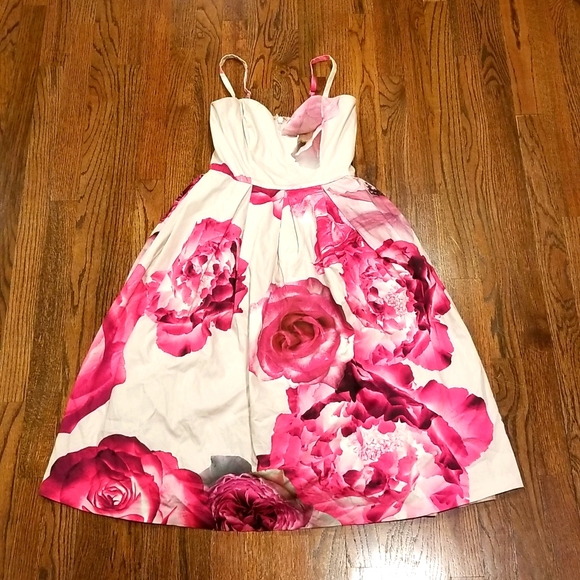 Rosey Future Dress - Picture 2 of 14